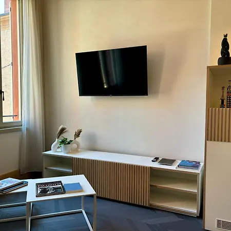 アパートホテル Canalchiaro 13 4*