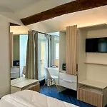 Aparthotel Canalchiaro 13 Modena