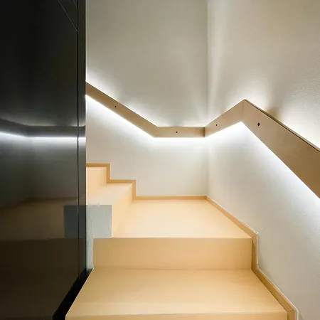 Canalchiaro 13 公寓式酒店 4*
