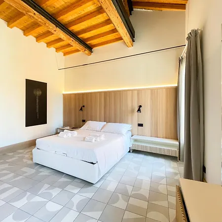 Canalchiaro 13 Aparthotel 4*